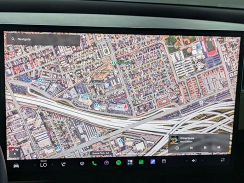 Used 2023 Tesla Model X AWD/4WD image 14