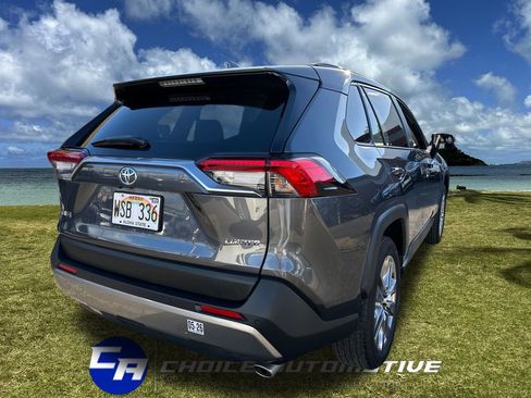 Used 2023 Toyota RAV4 Limited image 7