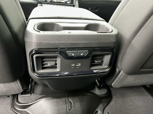 Certified 2024 GMC Sierra 2500 AT4X image 18