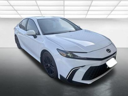 Used 2025 Toyota Camry SE w/ Convenience Package