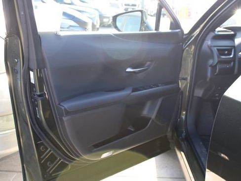 Certified 2024 Lexus UX 250h FWD image 11