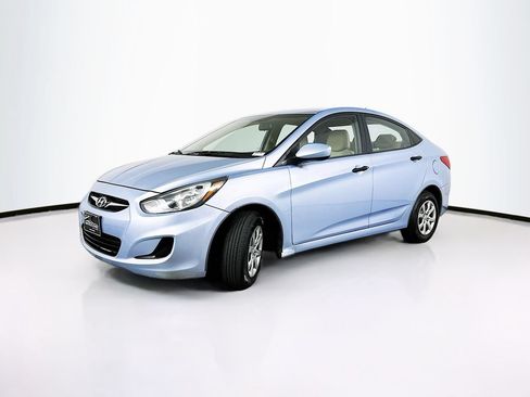 Used 2012 Hyundai Accent GLS FWD image 1