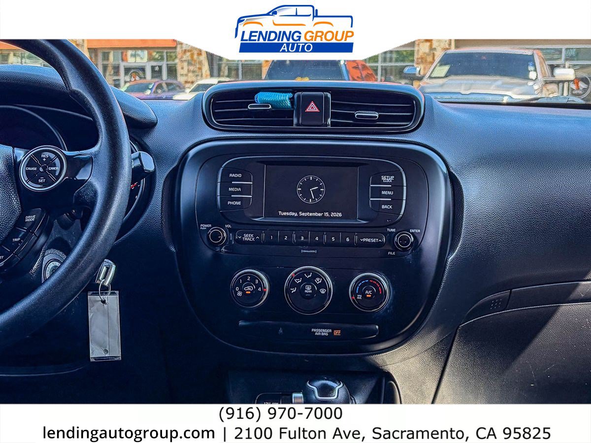 Used 2017 Kia Soul FWD image 12