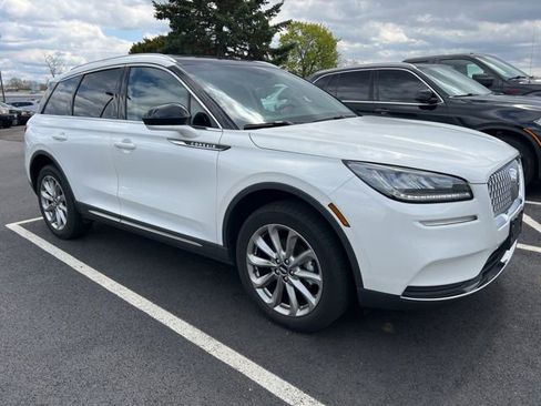 Used 2022 Lincoln Corsair AWD w/ Premium Package image 4