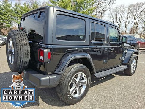 Used 2021 Jeep Wrangler Unlimited Sahara AWD/4WD image 6