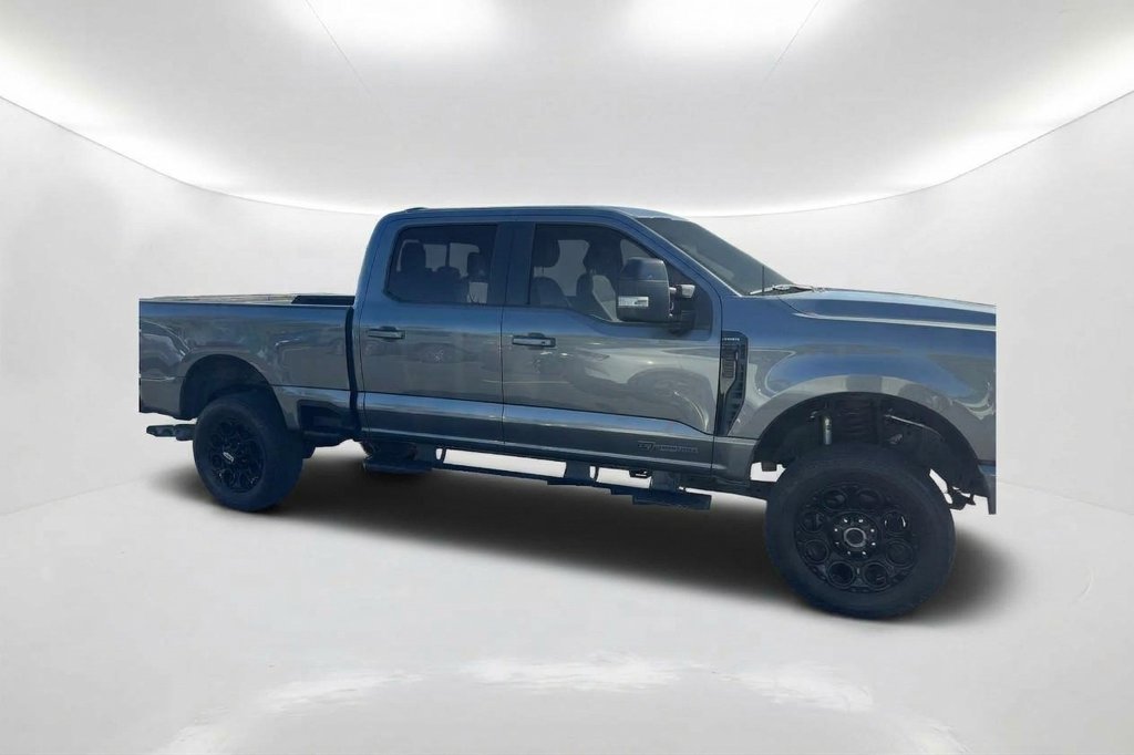 Used 2024 Ford F250 Lariat w/ Lariat Ultimate Package AWD/4WD image 4
