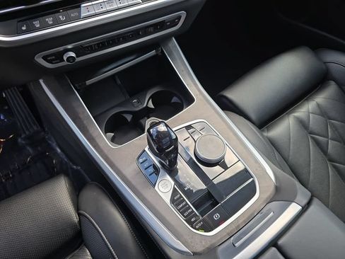Used 2023 BMW X5 xDrive40i AWD/4WD image 28