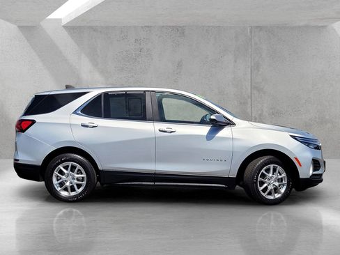 Used 2022 Chevrolet Equinox LT FWD image 3