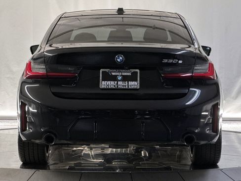 Used 2023 BMW 330e w/ M Sport Package RWD image 9