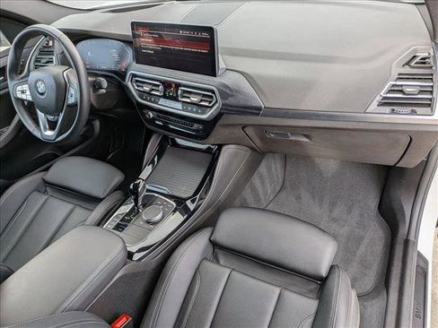 Used 2025 BMW X4 xDrive30i image 23