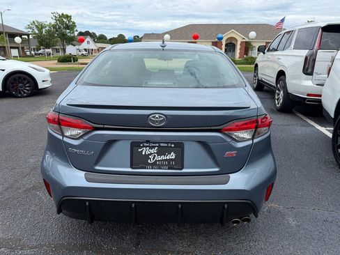 Used 2023 Toyota Corolla SE w/ SE Premium Package FWD image 6