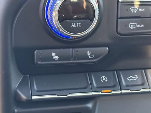 Used 2021 GMC Sierra 1500 Elevation image 21