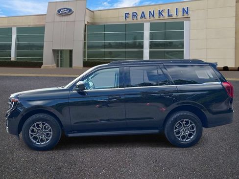 Certified 2025 Ford Expedition Active RWD image 4