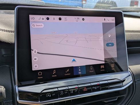 New 2026 Jeep Compass Limited w/ Sun, Sound & Navigation Group image 23