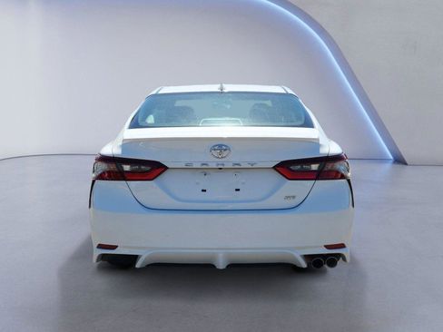 Used 2023 Toyota Camry SE FWD image 4
