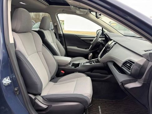 Used 2025 Subaru Outback Premium AWD/4WD image 25