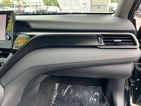 Used 2021 Toyota Camry XLE FWD image 52