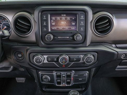 Used 2020 Jeep Wrangler Unlimited Sport S image 13