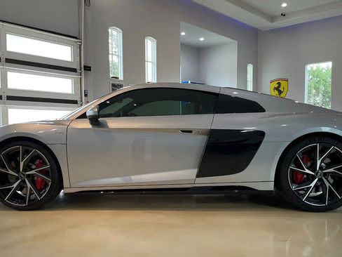 Used 2022 Audi R8 V10 performance image 8