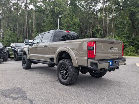 New 2026 Ford F250 Lariat w/ Black Appearance Package AWD/4WD image 6