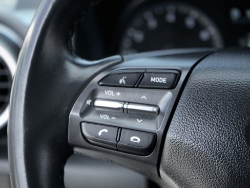 Used 2021 Hyundai Kona Limited FWD image 22