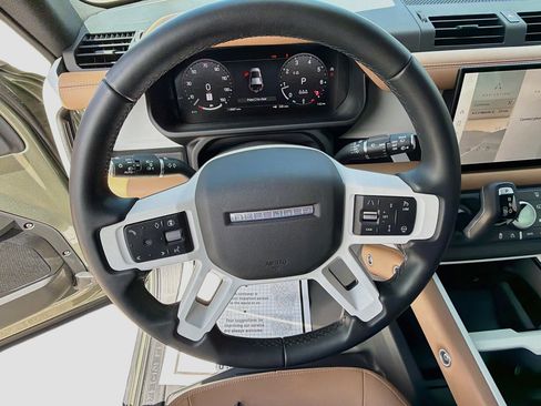 Used 2025 Land Rover Defender 110 S AWD/4WD image 40