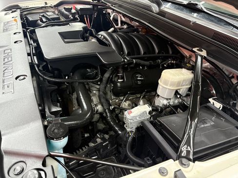 Used 2015 Chevrolet Tahoe LT w/ Luxury Package image 28