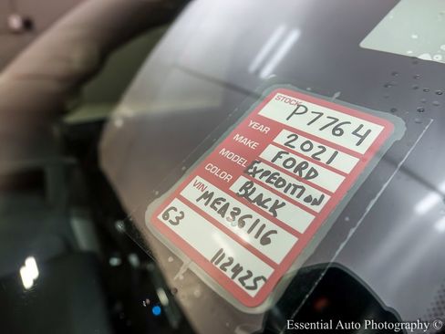 Used 2021 Ford Expedition XLT image 30