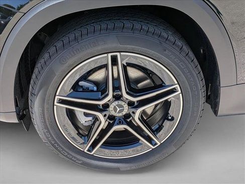 New 2026 Mercedes-Benz GLB 250 image 9