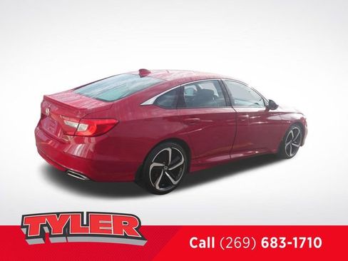 Used 2019 Honda Accord Sport image 8
