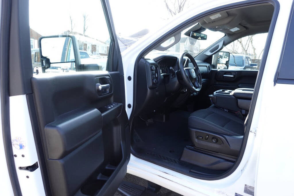 Used 2024 Chevrolet Silverado 2500 Custom w/ Custom Value Package AWD/4WD image 13