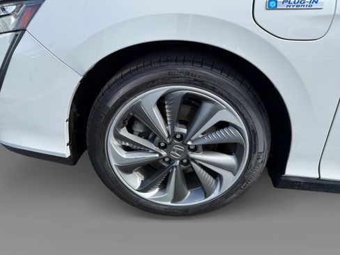 Certified 2018 Honda Clarity Plug-In Hybrid image 9