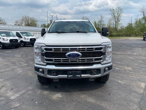 Used 2023 Ford F350 XLT AWD/4WD image 15