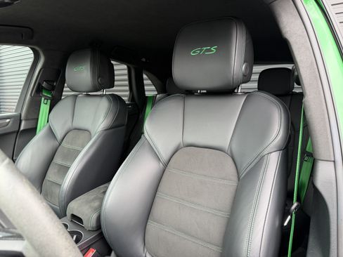 Certified 2023 Porsche Macan GTS image 12