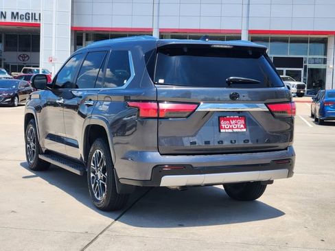 Used 2024 Toyota Sequoia Limited w/ Tow Technology Package AWD/4WD image 5