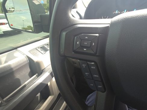 Used 2020 Ford F150 XL w/ Equipment Group 101A Mid AWD/4WD image 18