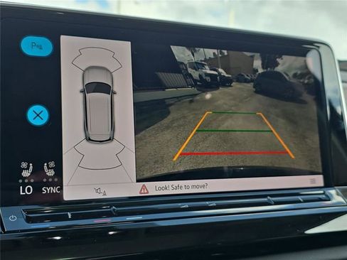 New 2026 Volkswagen Atlas SE image 22