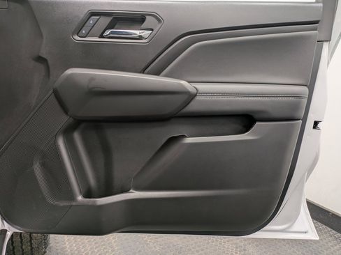 Used 2024 GMC Canyon Elevation image 27