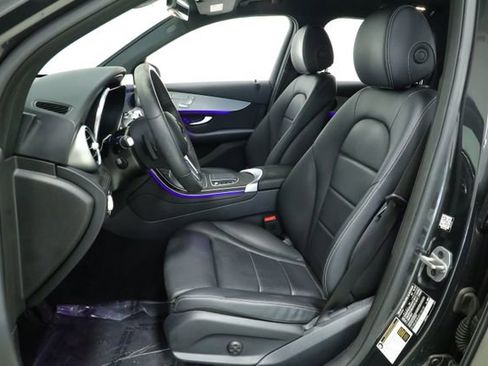 Used 2022 Mercedes-Benz GLC 300 w/ Premium Package Lite image 28