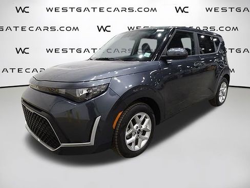 Used 2023 Kia Soul LX w/ Option Group 015 image 1