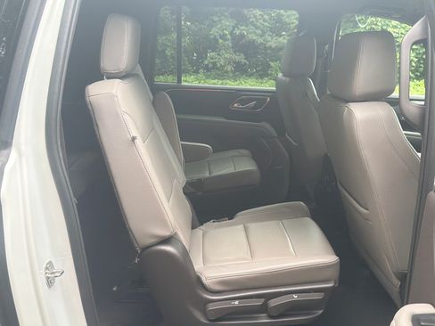 Used 2024 Chevrolet Suburban Z71 AWD/4WD image 52
