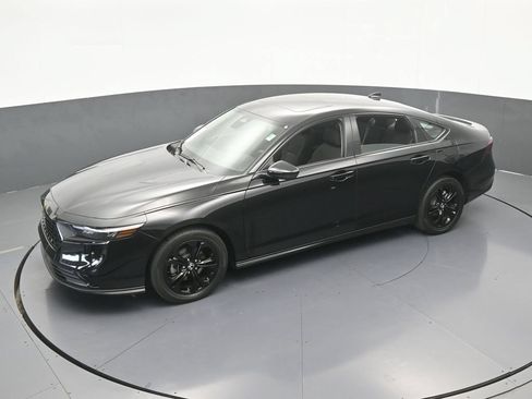 Used 2025 Honda Accord SE image 46