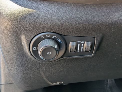 Used 2026 Jeep Compass Limited AWD/4WD image 15