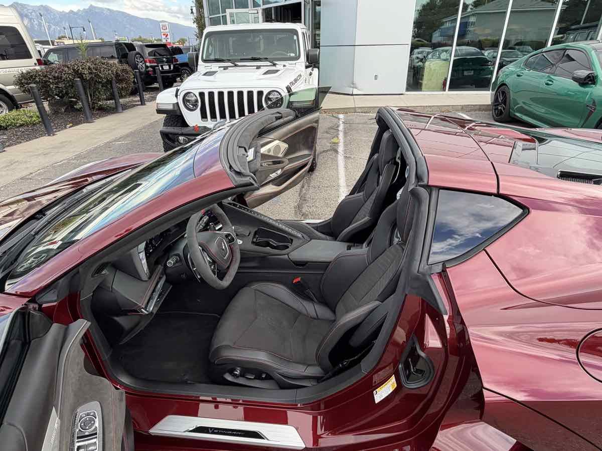 Used 2020 Chevrolet Corvette Stingray Premium Cpe w/ 3LT Preferred Equipment Group RWD image 21