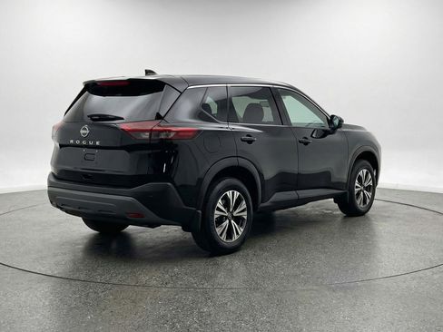 Used 2025 Nissan Rogue SV image 9