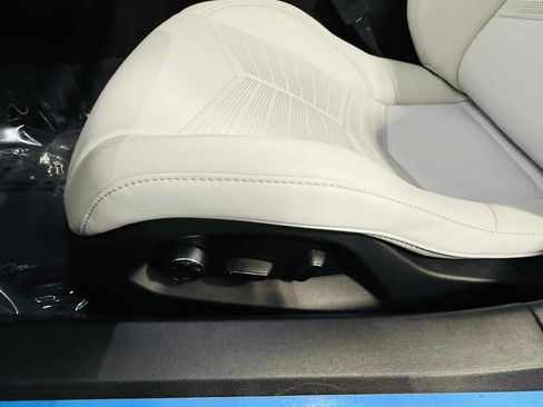 Used 2023 Chevrolet Corvette Stingray Premium Cpe w/ Z51 Performance Package image 34