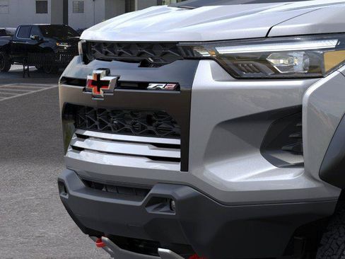 New 2026 Chevrolet Colorado ZR2 w/ Technology Package AWD/4WD image 13
