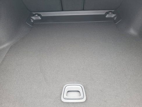 Certified 2025 Mercedes-Benz C 300 Sedan image 8