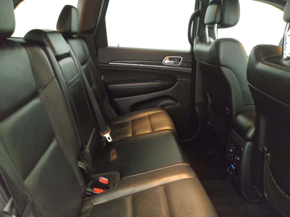 Used 2018 Jeep Grand Cherokee Limited AWD/4WD image 19