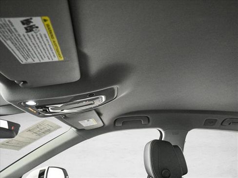 Used 2023 Audi Q5 2.0T Premium w/ Convenience Package image 16